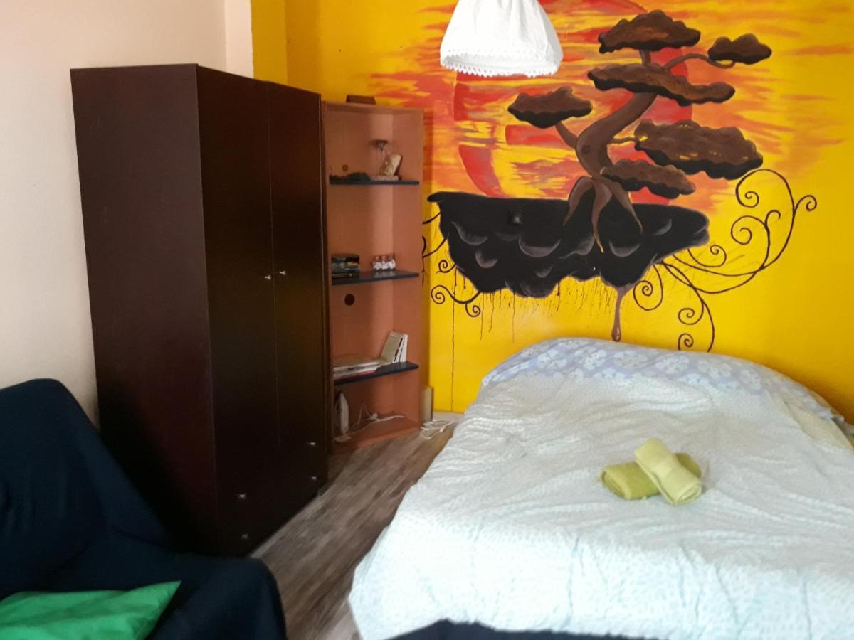 The Studio With The Bohemian Ambiance Tesalonika Bagian luar foto
